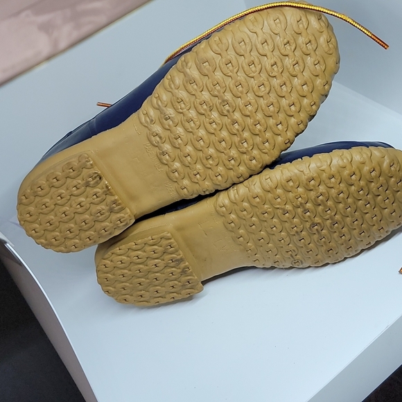 Women's Bean Boots by L.L.Bean 8" - Picture 6 of 8